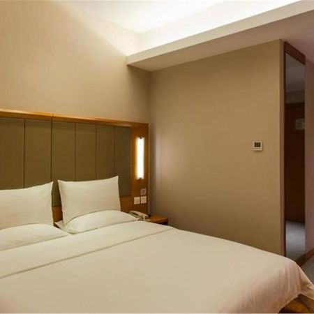 Ji Hotel Xianggang Middle Road ชิงเต่า ภายนอก รูปภาพ