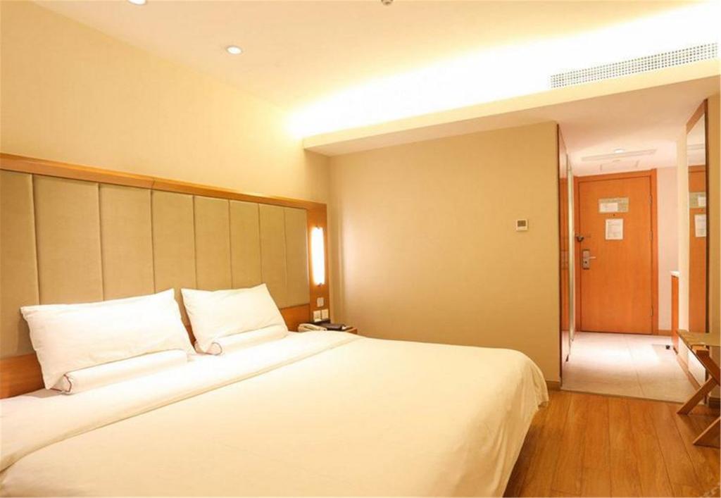 Ji Hotel Xianggang Middle Road ชิงเต่า ภายนอก รูปภาพ
